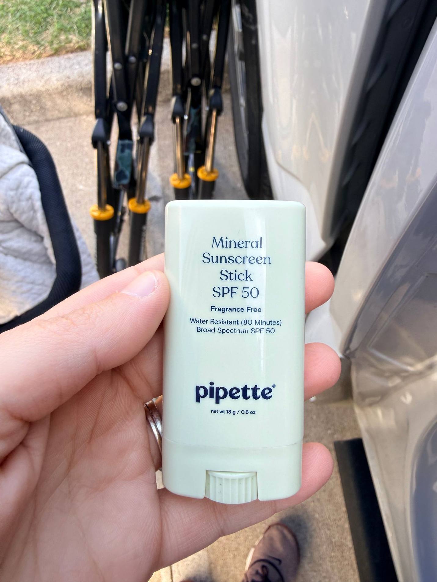 tlenek tytanu jako pigment kosmetyczny pod mikroskopem elektronowym