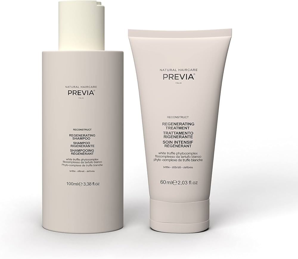 Kobieta wcierająca balsam regenerujący w skórę ramienia na tle zielonych liści